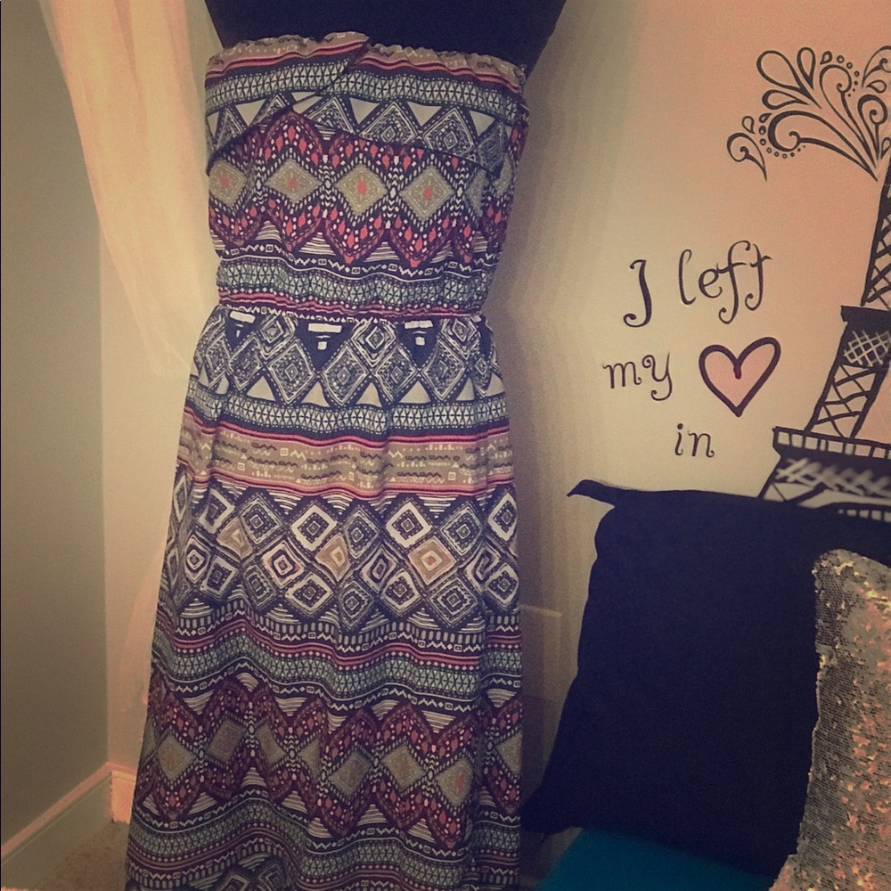 M size Maxi dress